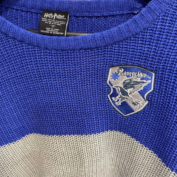 Harry Potter Ravenclaw Quidditch Sweater - Picture 2 of 3